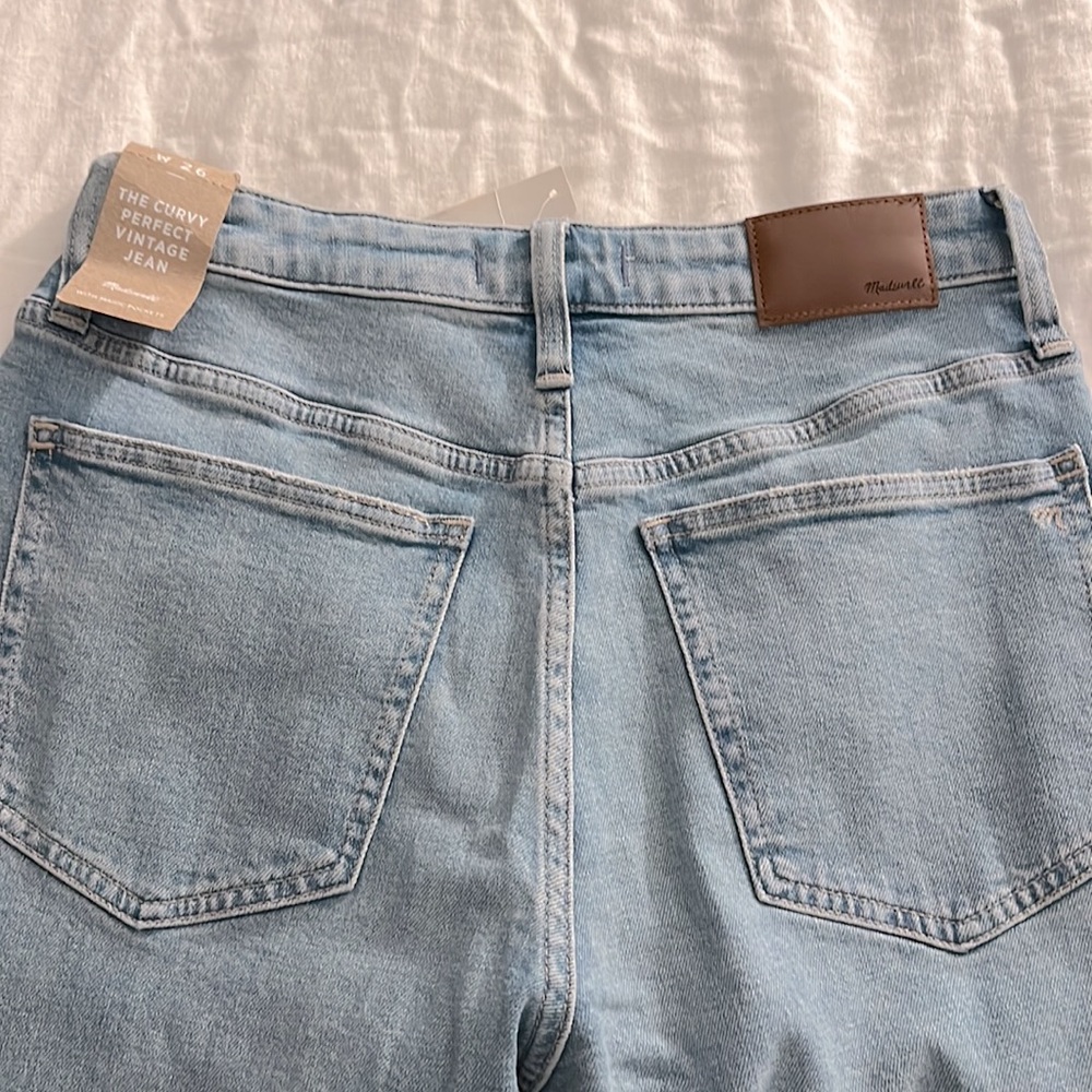 NWT Madewell The Curvy Perfect Vintage Jean in Ellicott Wash - Picture 6 of 12